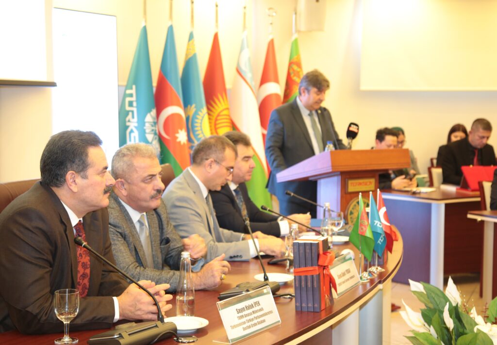 Mahtumkulu Firaki: Bir Şairin Evrensel Yolculuğu 